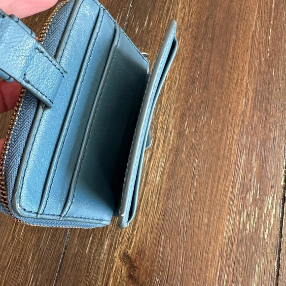 Fossil small zip wallet - Picture 3 of 9